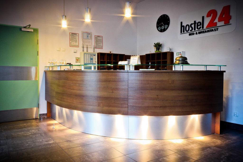 Hostel24 Bed&Breakfast Bydgoszcz Kültér fotó