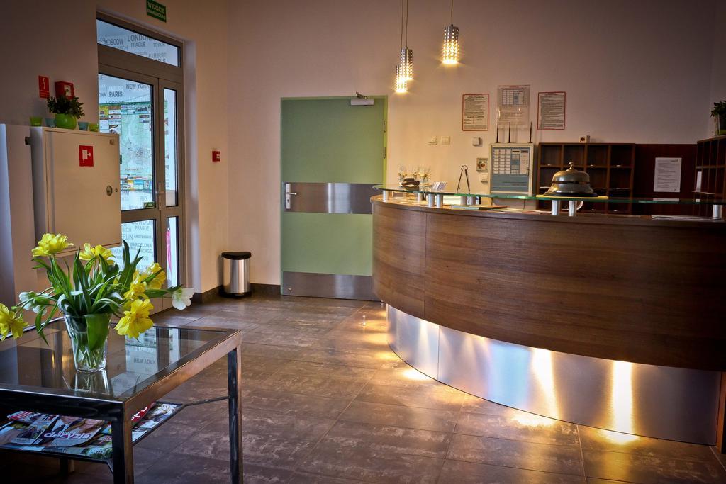 Hostel24 Bed&Breakfast Bydgoszcz Kültér fotó