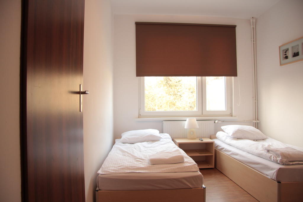 Hostel24 Bed&Breakfast Bydgoszcz Szoba fotó